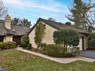 5 Horsetrail Ln, Blue Bell, PA