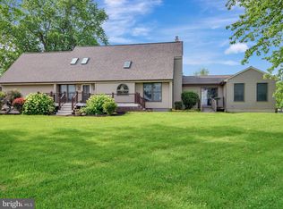 465 Pennocks Bridge Rd, West Grove, PA 19390