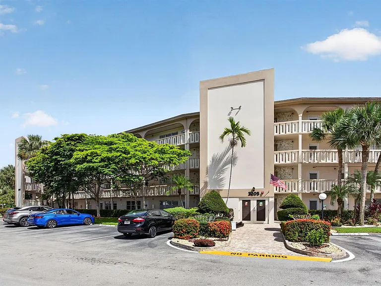 3205 Portofino Point #C2 — Photo 48