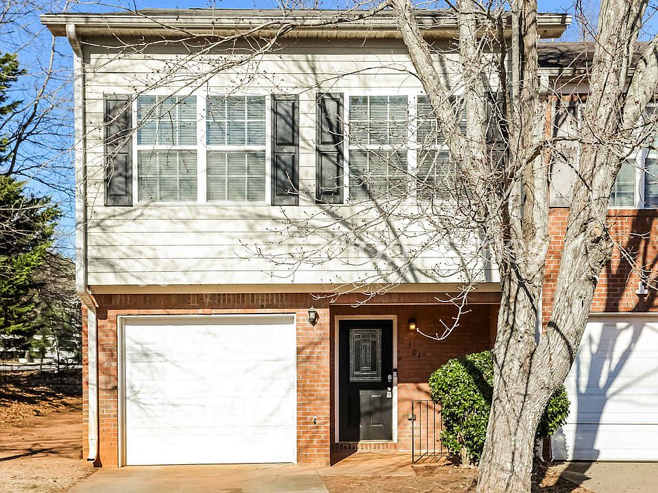 1st image of 105 Magnolia Gardens Walk