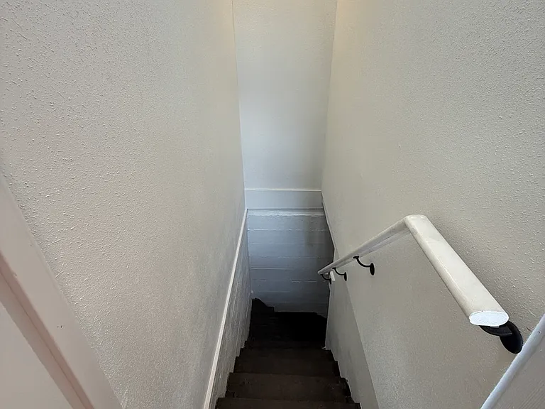 4441 NE Crystal Ln — Photo 19