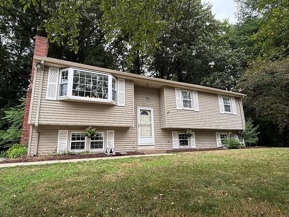 1st image of 50 Kimberly Dr
