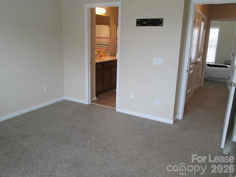9537 Longstone Ln — Photo 8