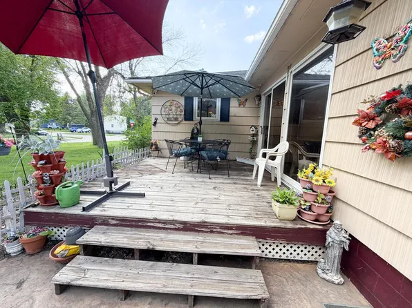 810 8th Ave, Worthington, MN 56187