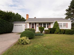 24 Rockwood Rd, Middletown, RI 02842