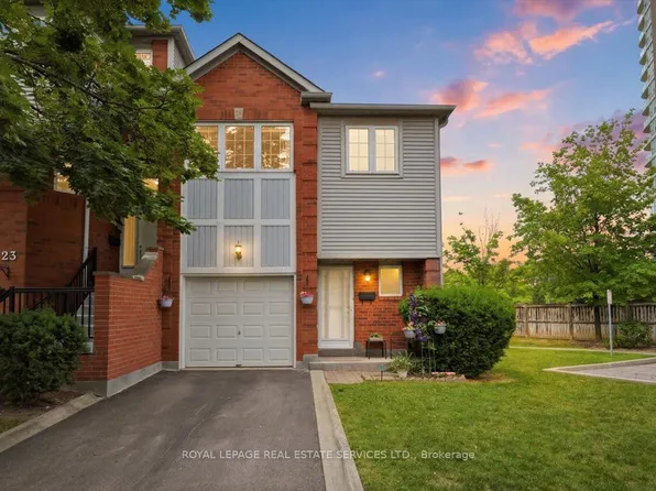 4605 Donegal Dr #24, Mississauga, ON L5M 4X7