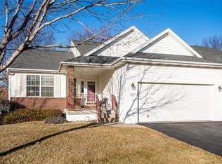 6447 Quail Ridge Dr SW, Cedar Rapids, IA 52404