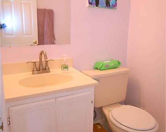 5th image of 28 Iris Ln