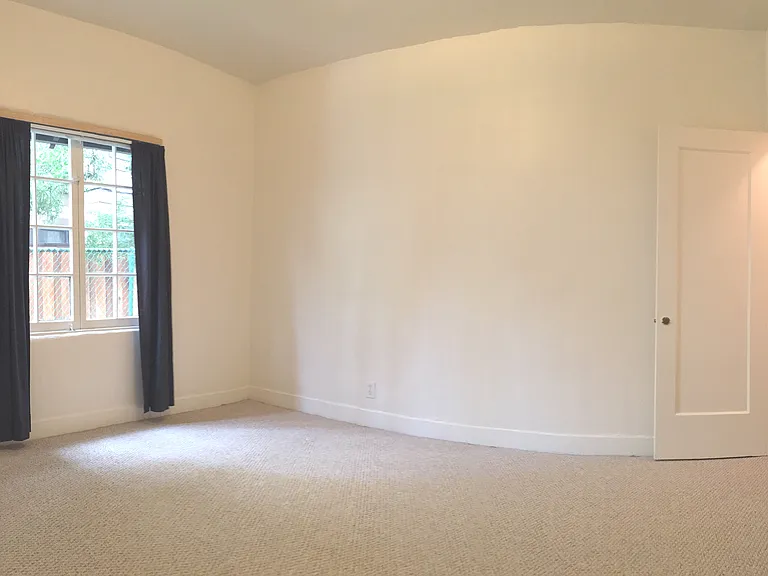1217 Oak Grove Ave #8 — Photo 8