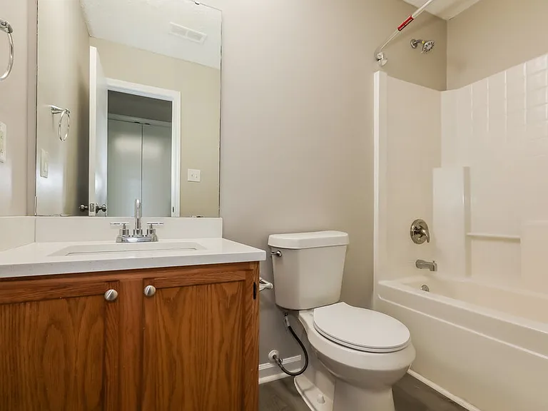 11926 Stewarts Crossing Dr — Photo 15