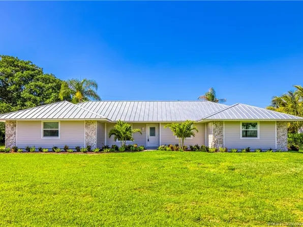 8475 SE Bayberry Ter, Hobe Sound, FL 33455
