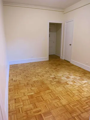 Rented by City & Suburban | media 21