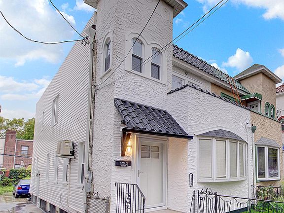 2nd image of 2152 E 35th Street
