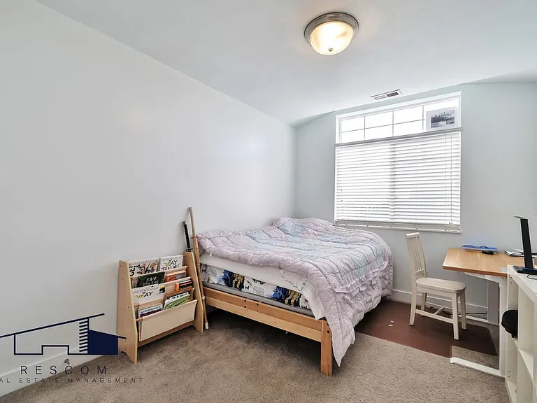 1439 Dunbar Ln — Photo 11