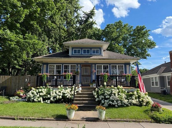 711 E Illinois Ave