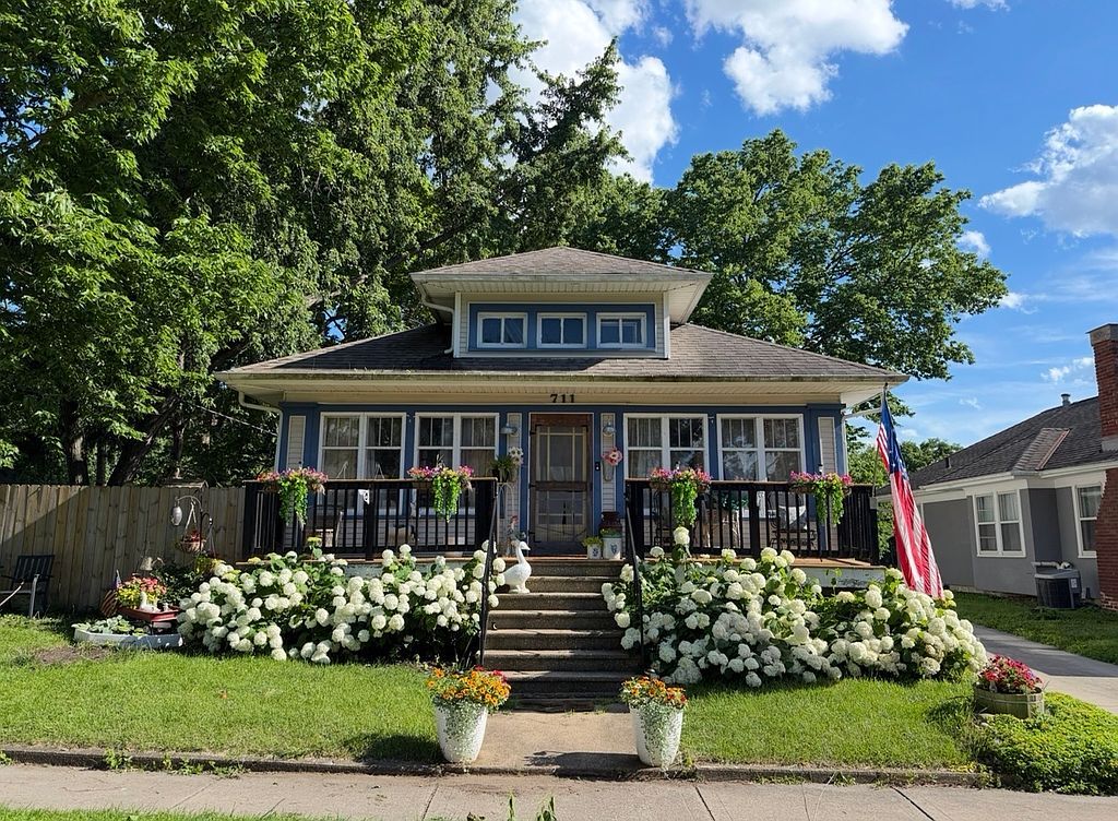 711 E Illinois Ave - Property Image