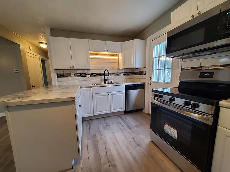 333 Archer Dr — Photo 14