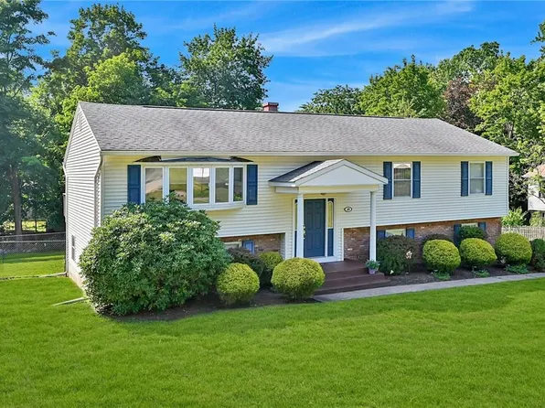 19 Cragmere Road, Suffern, NY 10901
