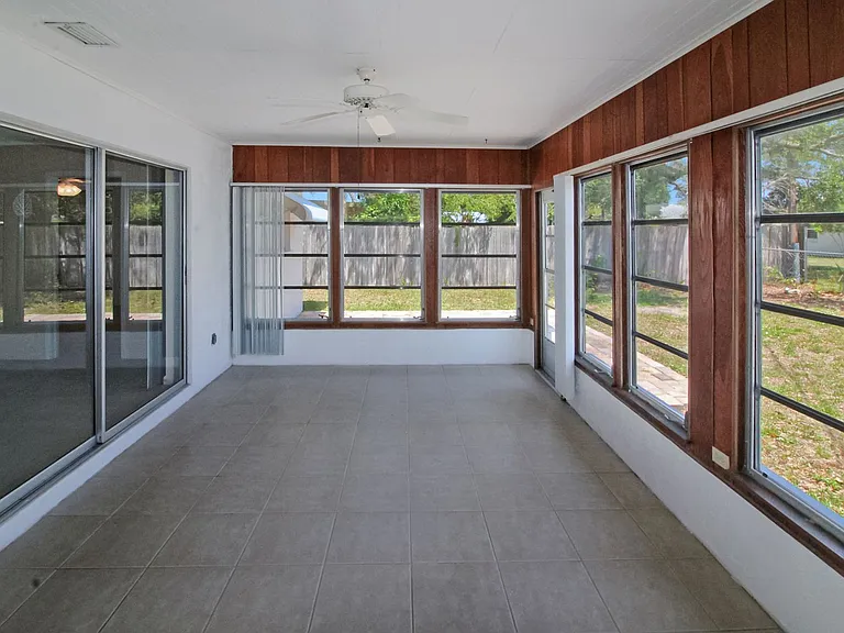 1317 Mango Ave — Photo 15