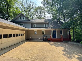7219 Calamo St, Springfield, VA 22150