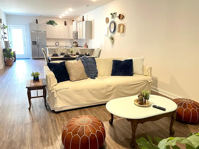 420 Edgebrook Dr SW — Photo 10