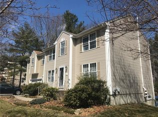 236 Lynne Ln, Burrillville, RI 02839