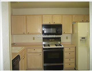 5th image of 2513 Desert Glen Dr
