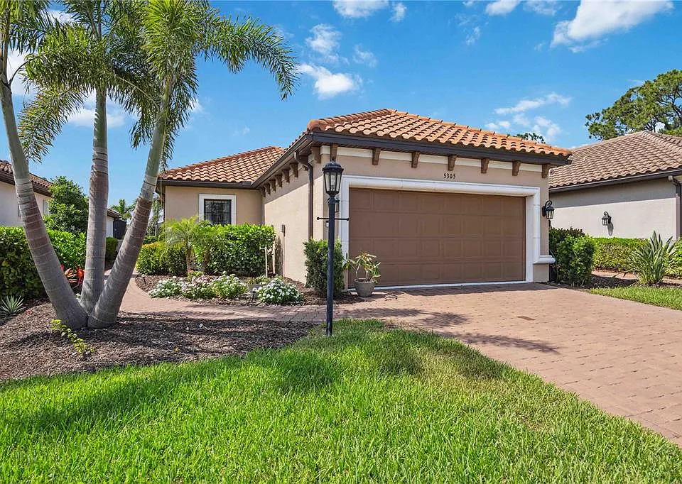 5305 Bartolomeo St