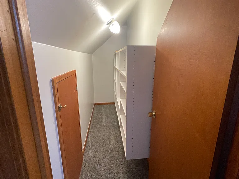 22785 Arlington St — Photo 29