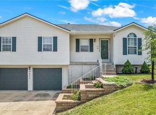 2471 N 155th Ter, Basehor, KS 66007