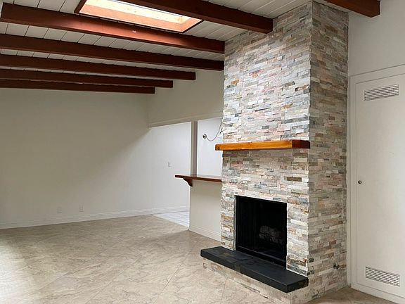 5th image of 1427 Manhattan Beach Blvd APT D