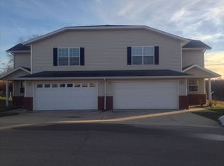 111 Hickory Ridge Dr, Saint Robert, MO 65584