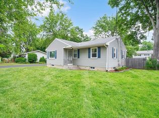 393 Stapleton Rd, Springfield, MA 01109