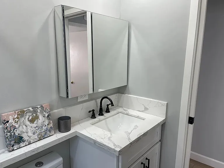 331 Bayview Dr #2 — Photo 3