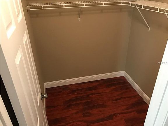 4th image of 129 W Cedarwood Cir