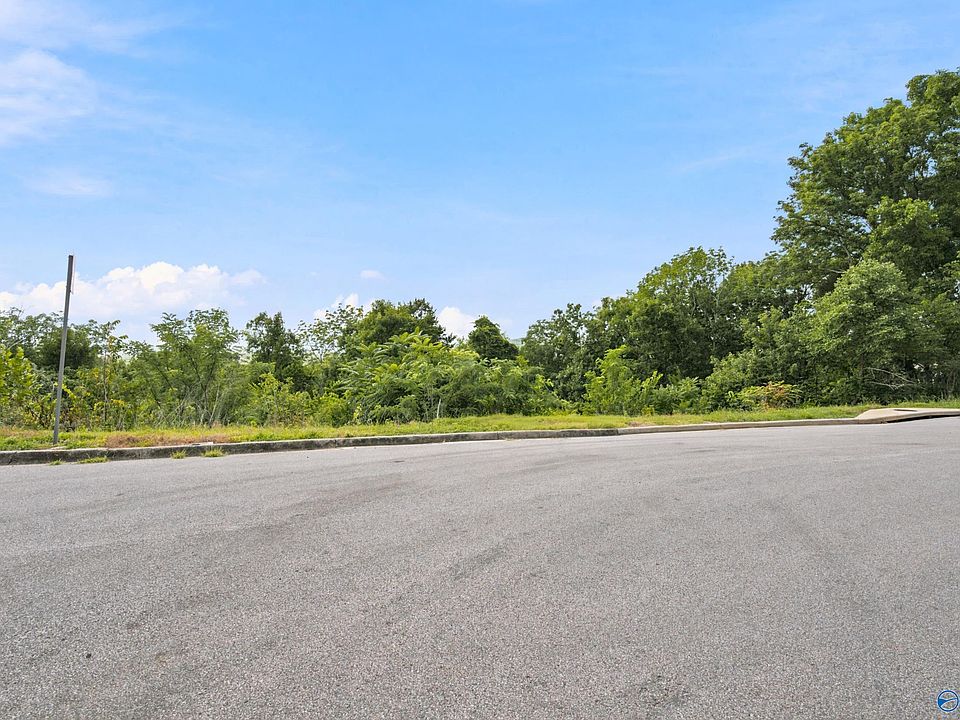 1st image of 16014 Greentree Trl SE