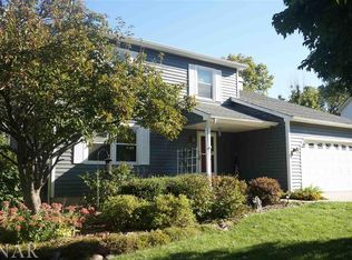 801 Lake Fork Rd, Bloomington, IL 61704