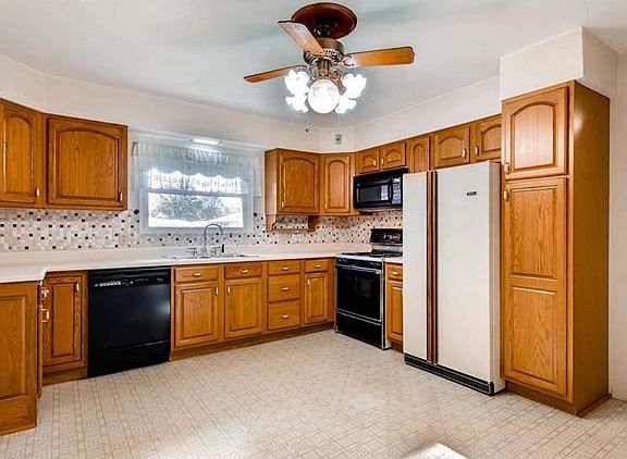 4th image of 3906 Trotwood Pl