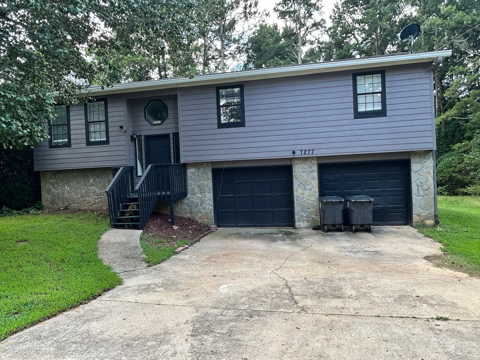 4 bed, 1800 sqft, $2,500 — Photo 1