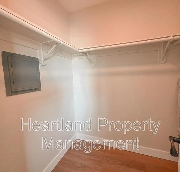 4230 48th St #8 — Photo 9
