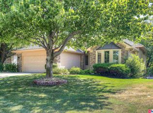 1707 N 132nd Avenue Cir, Omaha, NE 68154