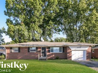 5920 Schoolwood Dr, Indianapolis, IN 46224