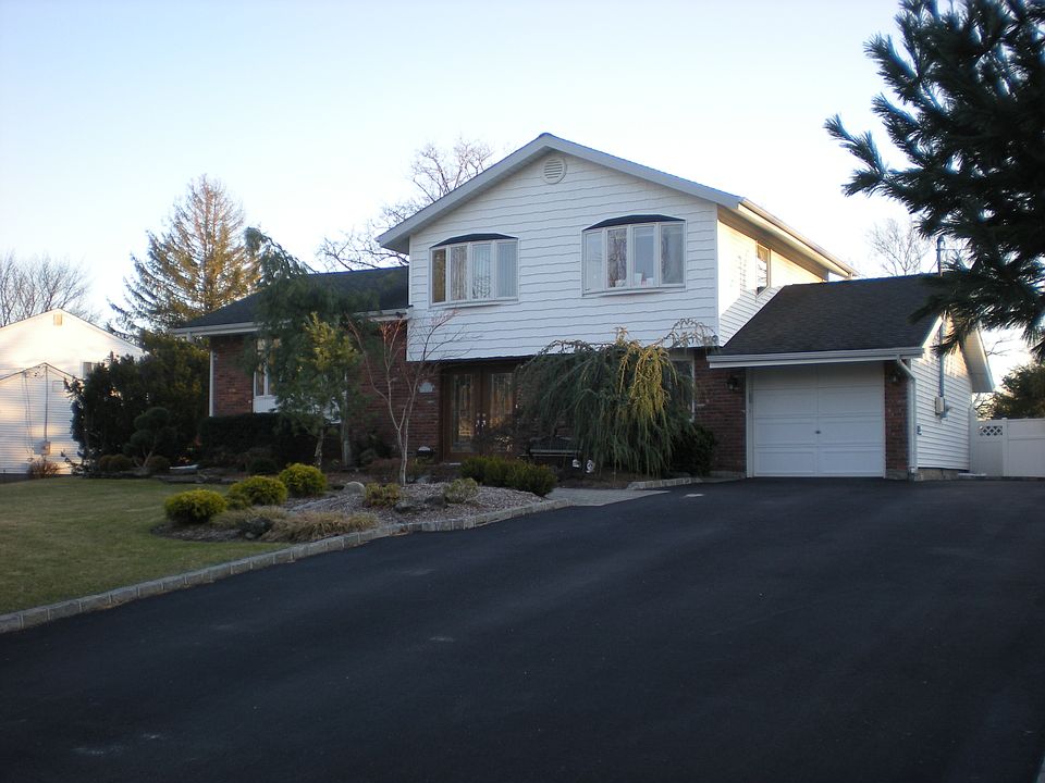 1st image of 5 Buhl Ln