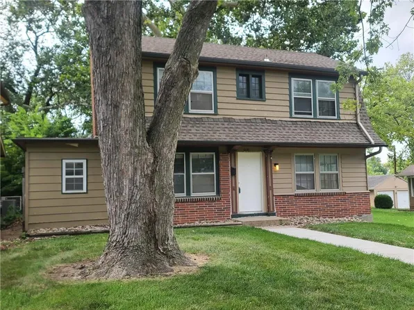 5416 Tracy Ave, Kansas City, MO 64110