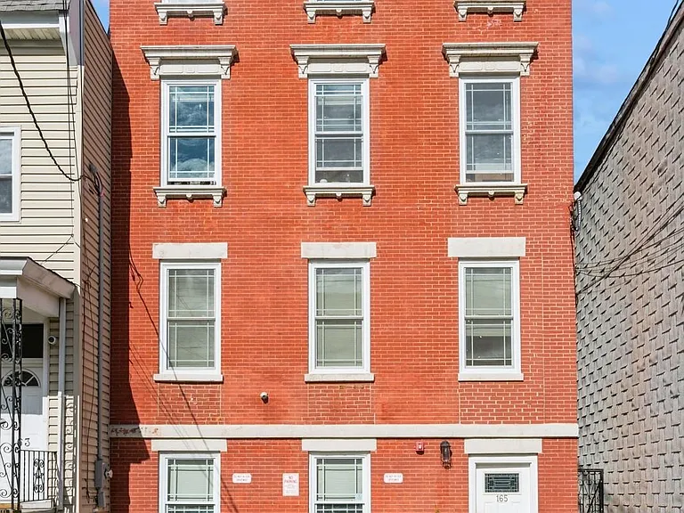 165 Webster Ave #1 — Photo 29