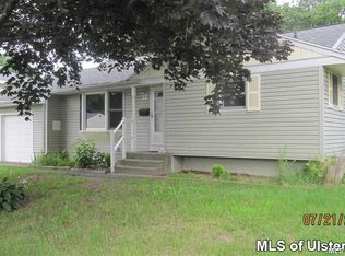 17 Birchwood Dr S, Saugerties, NY 12477