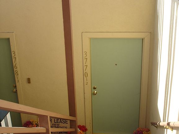 4th image of 3748 Curtis St #3311042