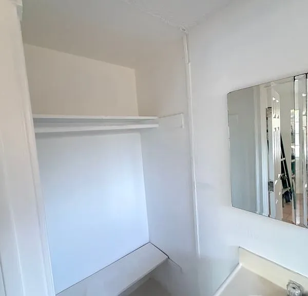 5314 N Banewell Ave — Photo 4