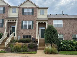 5305 Cobblers Xing, McHenry, IL 60050