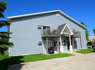 2050 Library Cir APT 5, Grand Forks, ND 58201